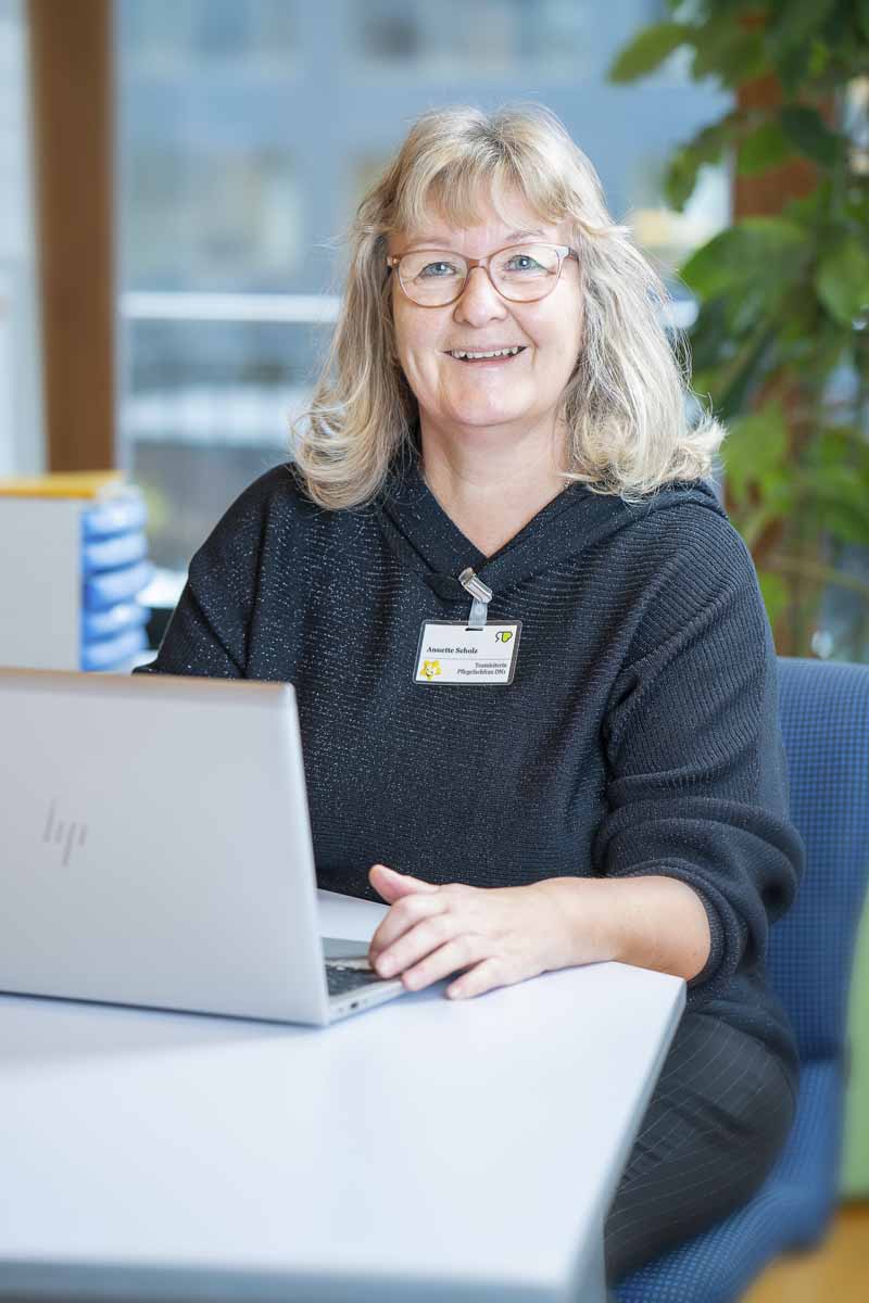 Annette Scholz